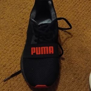 Kids pumas